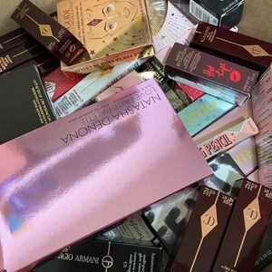 40 pcs mixed bundle of makeup